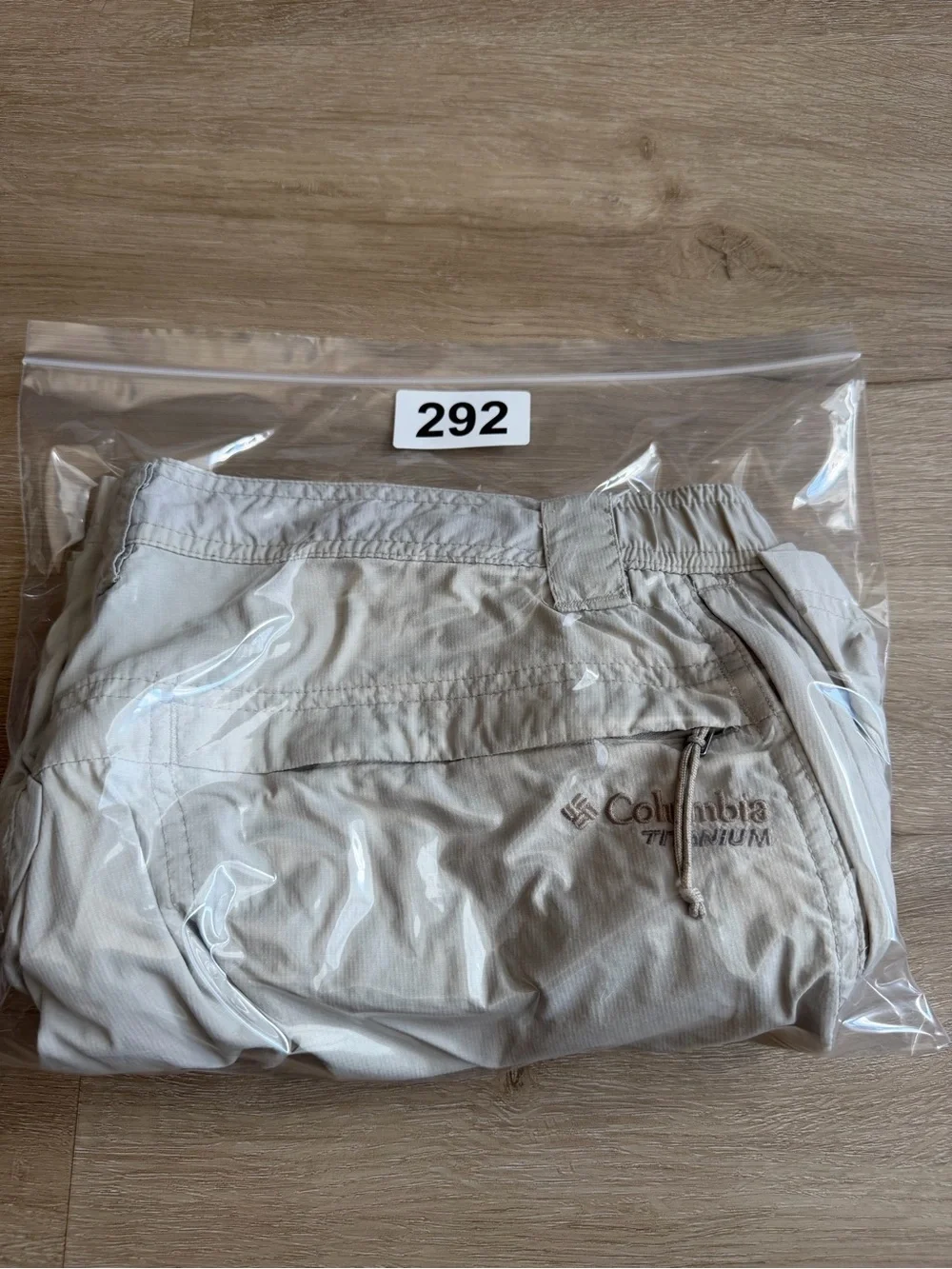 Columbia Titanium Omni Dry Trail Shorts Men's SZ M